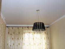 белые натяжные потолки